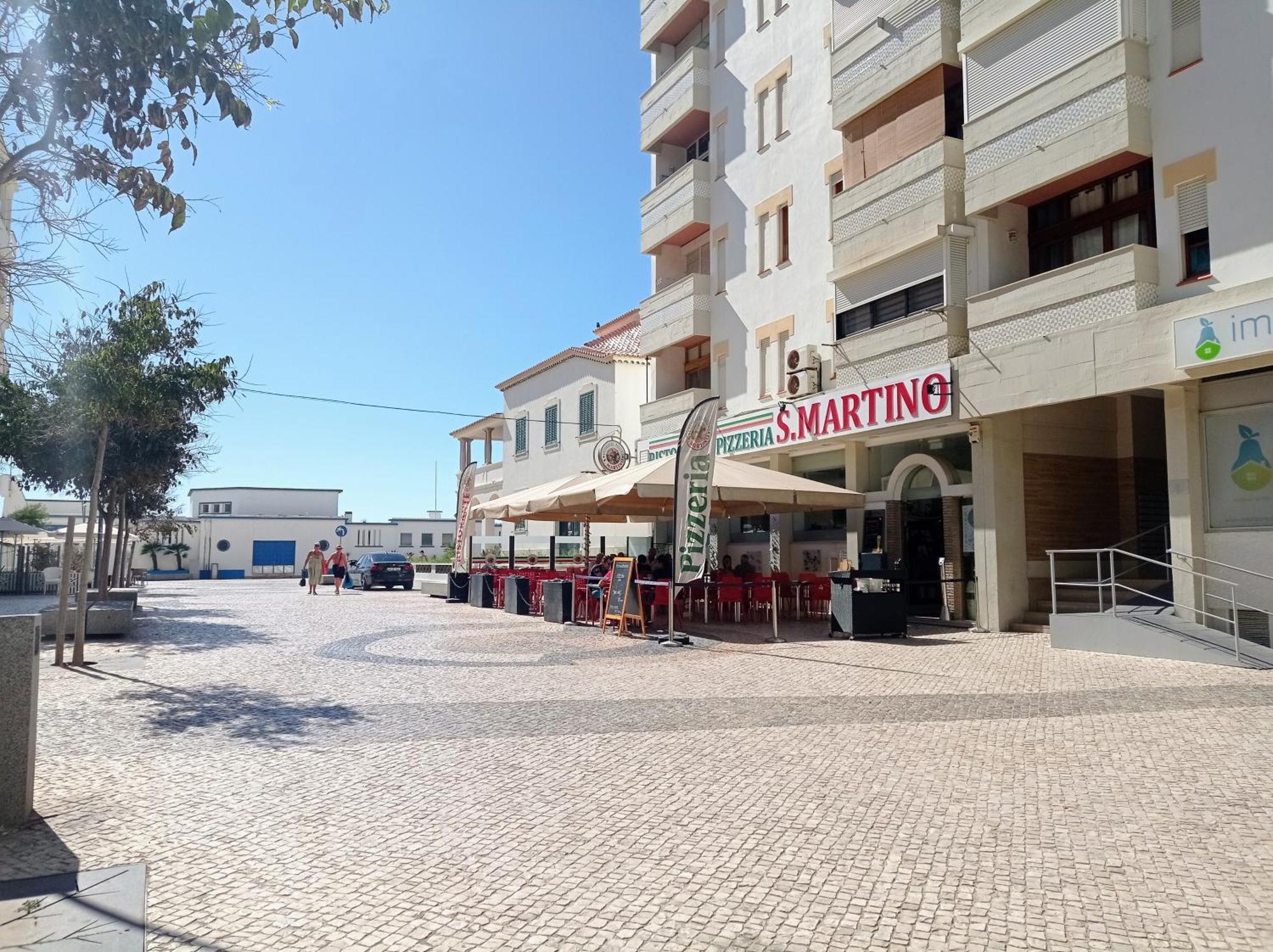 Casino Blu: 50M To Beach, In Town Center Armação de Pêra 外观 照片